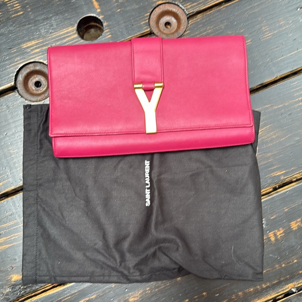 Saint Laurent Signature Hold “Y” Large Pink Leather Clutch or Shoulder Bag - Picture 16 of 17